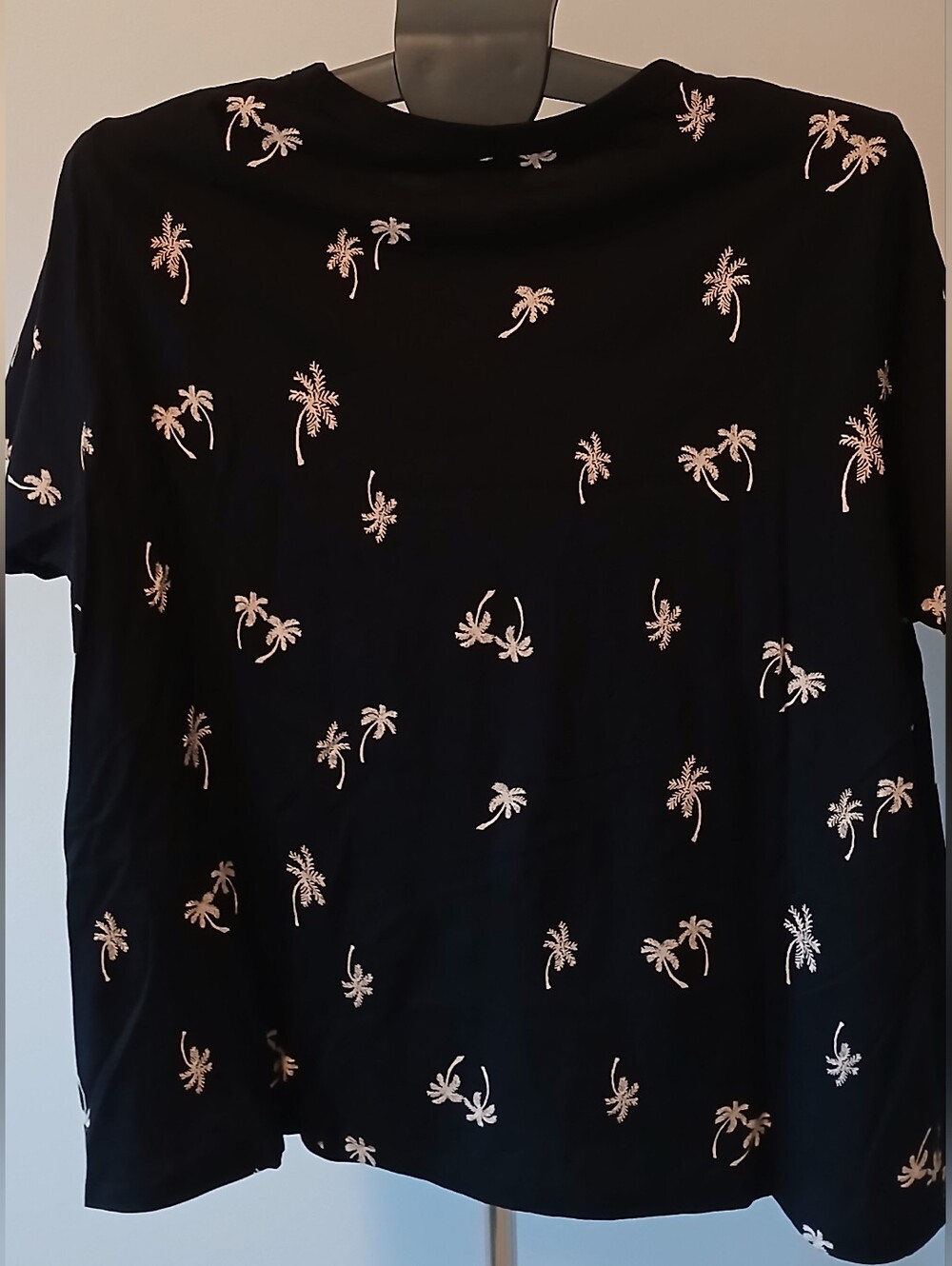 Old Navy XXL Tall Black/ Palmtree Crew Neck Jersey T-Shirt